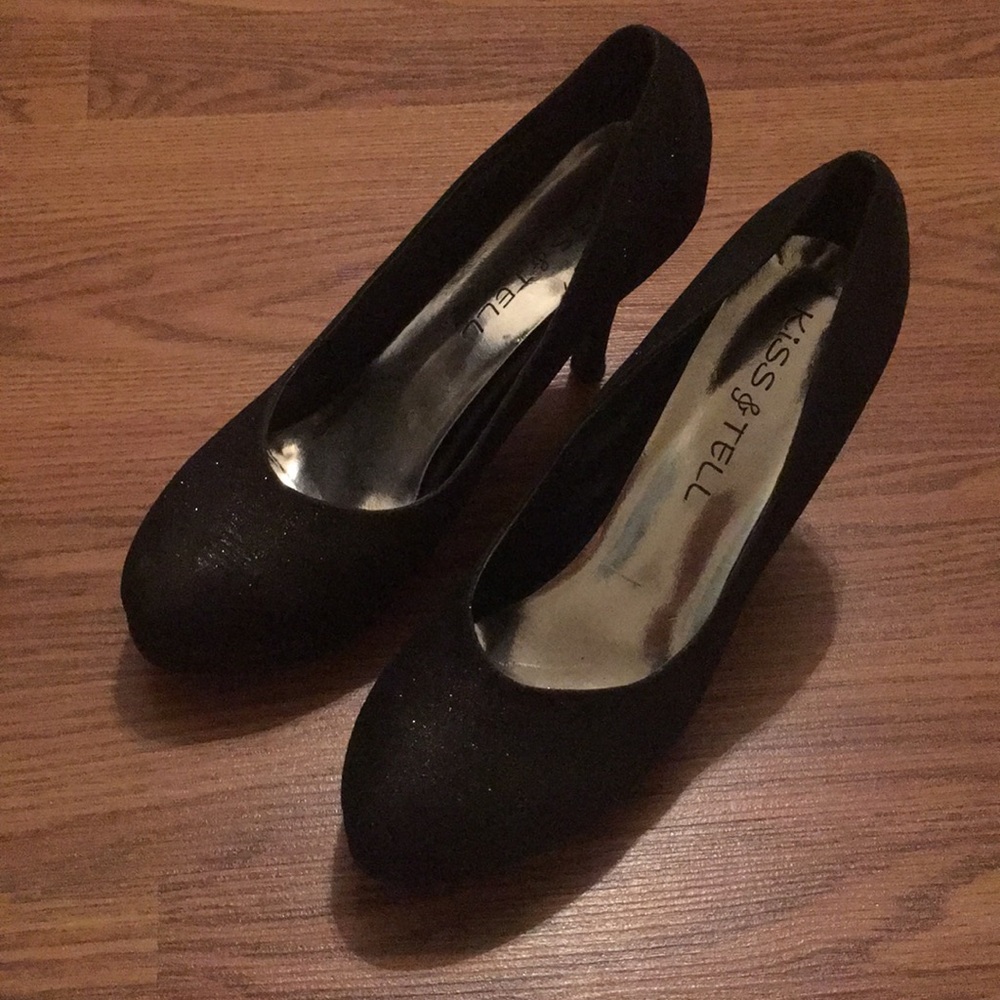 Kiss and Tell heels